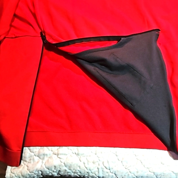 Red sweatshirt - Picture 3 of 3